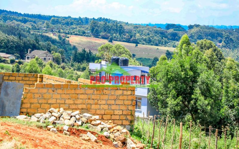 Mixed Plot ¾ Acre For Sale In Ondiri,kikuyu