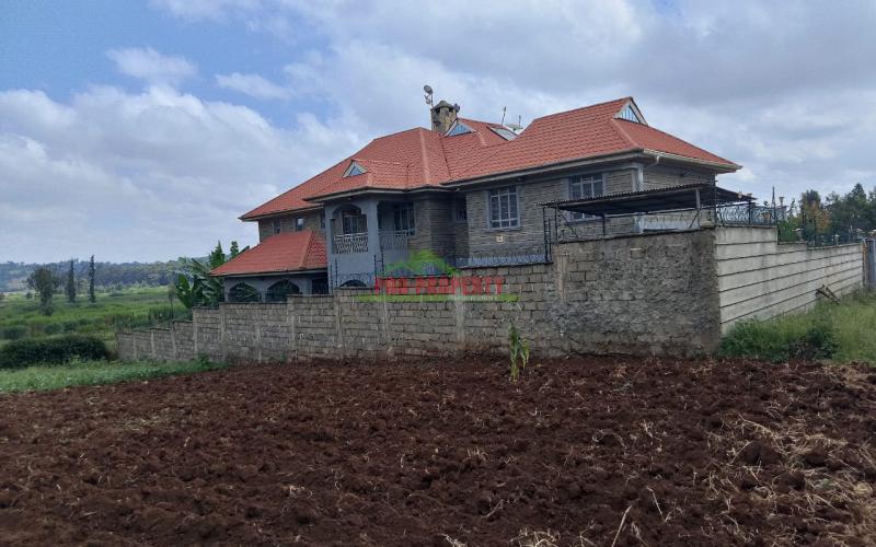 Ready To Build, Prime Residential 100 By 100 Plot