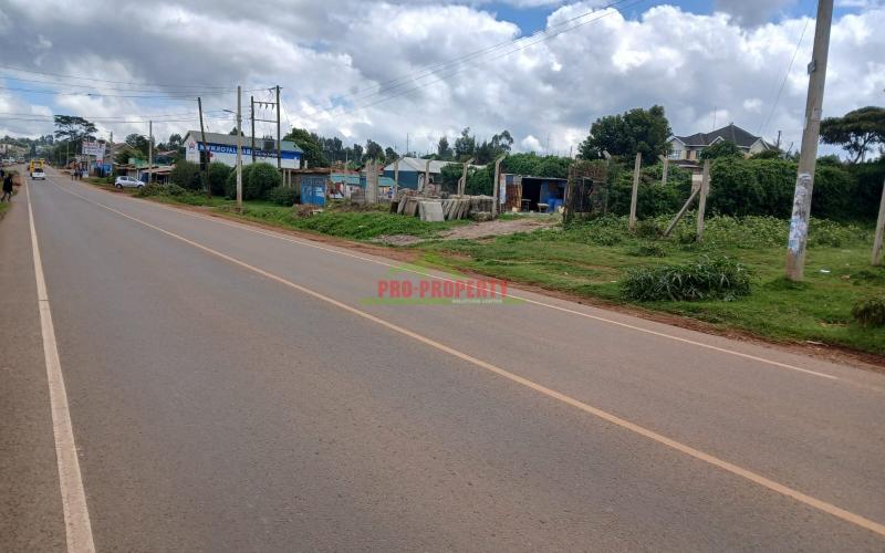 Prime 40 By 90 Ft Commercial Plot For  Sale In  Kikuyu,gikambura