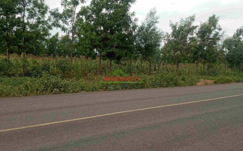 Commercial  Plot For Sale in Kikuyu, Kamangu.