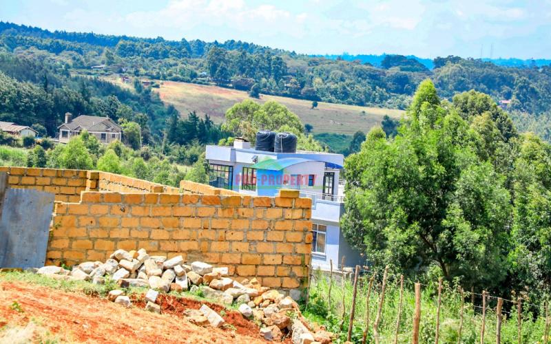 Prime Commercial Plot Touching Tarmac For Sale In Kikuyu, Ondiri