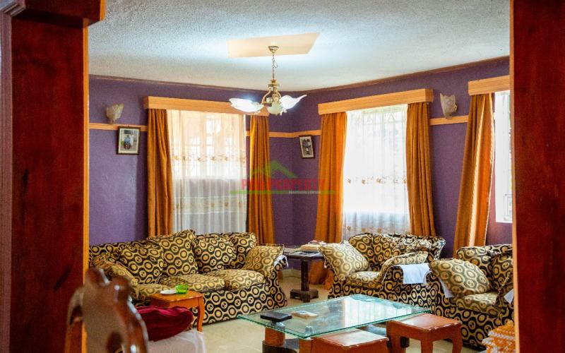 5-Bedroom Maisonette for Sale in Kanyariri