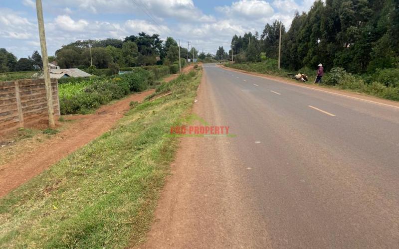 Plot For Sale on Tarmac in Kikuyu, Thigio.