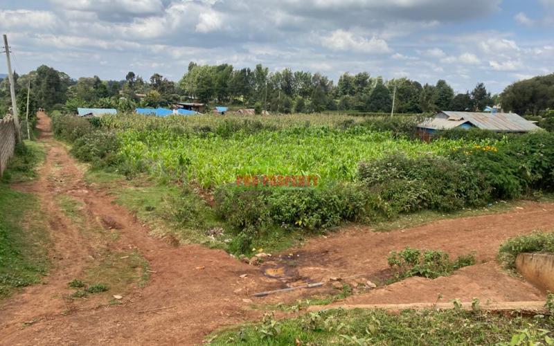 Plot For Sale On Tarmac In Kikuyu, Thigio.