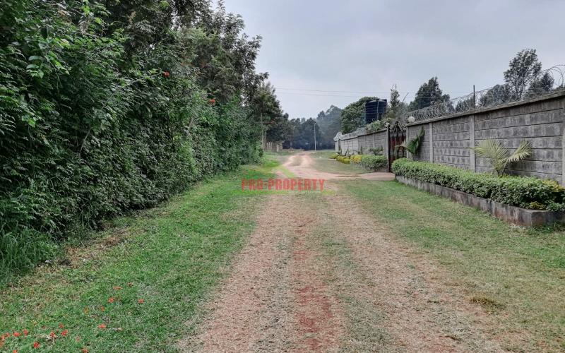 0.1 Ha Prime Plot For Sale In Kikuyu.