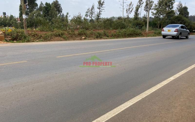 Land For Sale Touching Tarmac In Kikuyu, Kamangu.