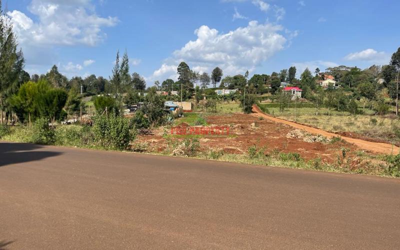 Prime Plot for Sale Touching Tarmac in Kikuyu, Ondiri.