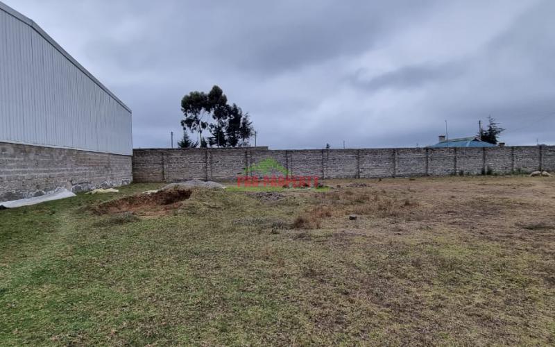Commercial Godown For Sale Along The Nairobi-nakuru Highway.