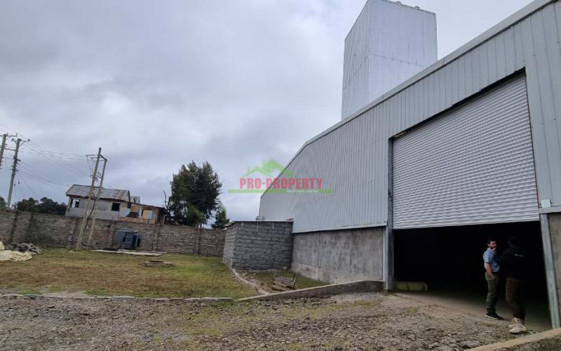 Commercial Godown For Sale Along The Nairobi-nakuru Highway.
