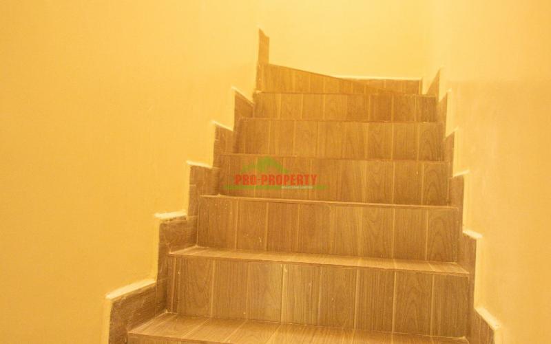 4 Bedroom Townhouse In A Gated Community Of Eight.