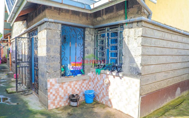 3 Bedroom Maisonette For Sale