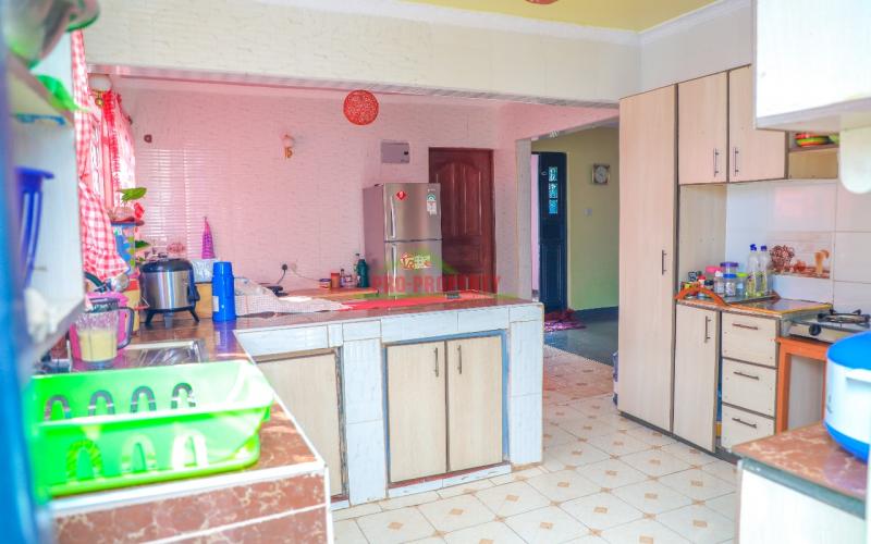 3 Bedroom Maisonette For Sale