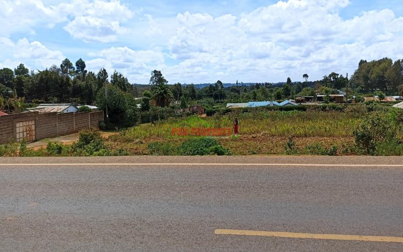 Touching Tarmac Commercial Plot For Sale Kamangu, Thigio