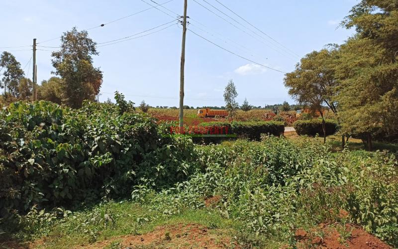 Touching Tarmac Plot For Sale In Ondiri, Karai Area.