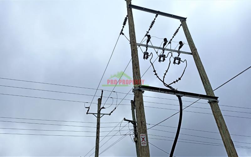 Commercial Go Down For Sale Along The Nairobi-nakuru Highway.