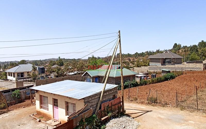 Semi-complete 4 Bedroom House For Sale In Kamangu, California Estate.