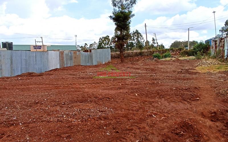 Touching Tarmac Plot For Sale In Kikuyu, Gikambura