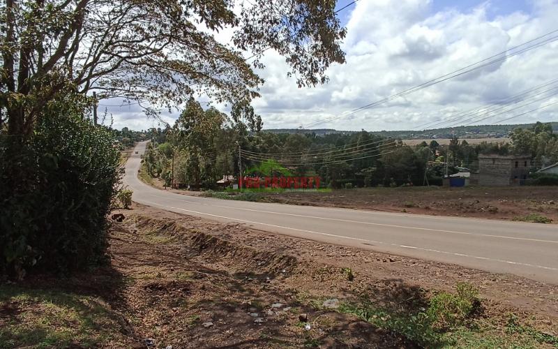 Commercial Touching Tarmac Plot For Sale In Kikuyu, Gikambura
