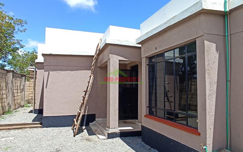 3 Bedroom Flat-roof Bungalow For Sale In Kikuyu, Lusingetti.