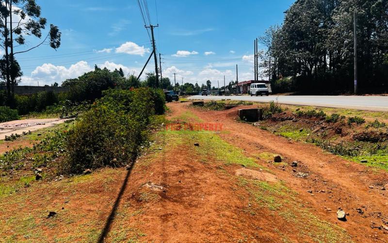 Commercial 100 By 100 Fts Plot For Sale Fronting The Tarmac (thogoto-mutarakwa Road) In Gikambura.