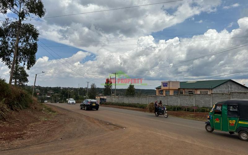 Commercial Plot For Sale in Kikuyu, Gikambura (On Tarmac).