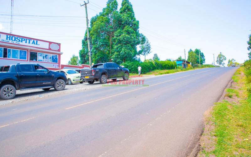 Prime Commercial Plot (touching Tarmac ) For Sale In Kikuyu, Gikambura.