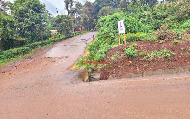 Commercial plot for sale in kikuyu town.