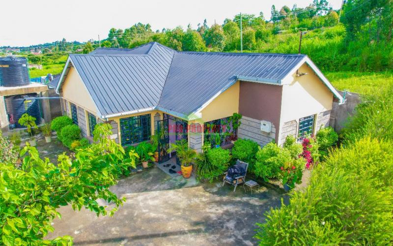 3 Bedroom Master Ensuite Bungalow for Sale near Kamangu Shopping Center.