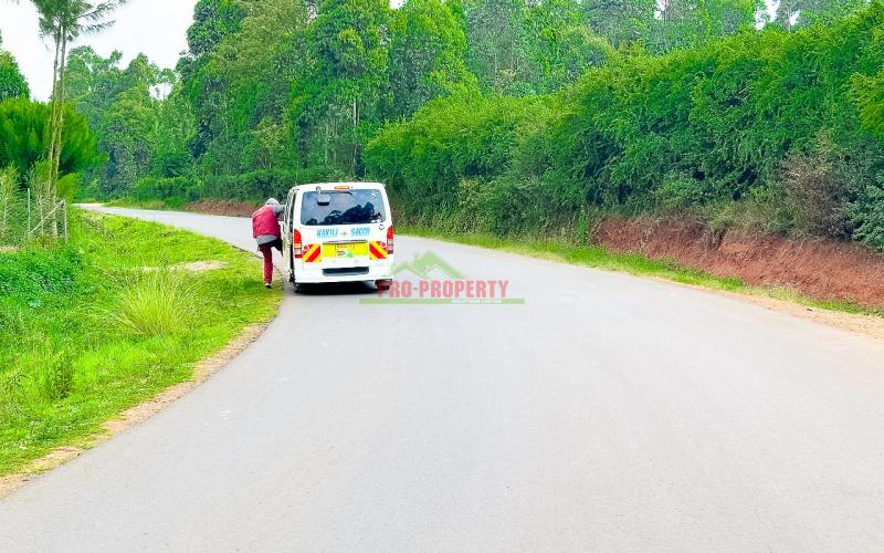 Plots For Sale Touching Tarmac In Kikuyu, Ondiri.